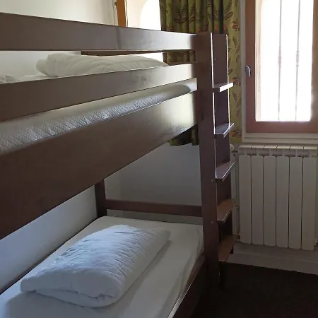 Duplex Au Chateau Des Magnans, - 8 Pers, 80 M², Balcon, Piscine Et Sauna - Fr-1-165b-25 *