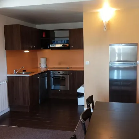 Apartment Duplex Au Chateau Des Magnans, - 8 Pers, 80 M², Balcon, Piscine Et Sauna - Fr-1-165b-25